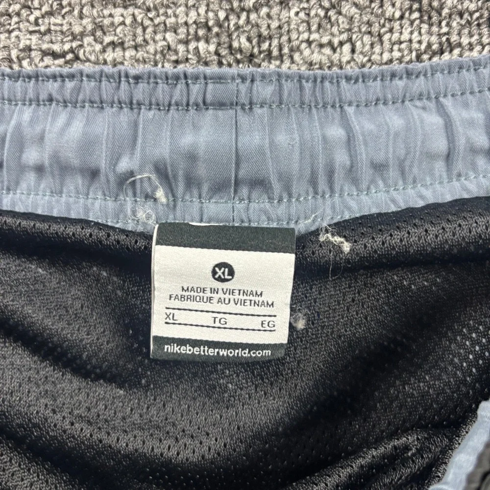Y2K‎ 2000s Embroidered Nike 9 Inch Board Shorts Black/Grey/Blue Mens Size XL
